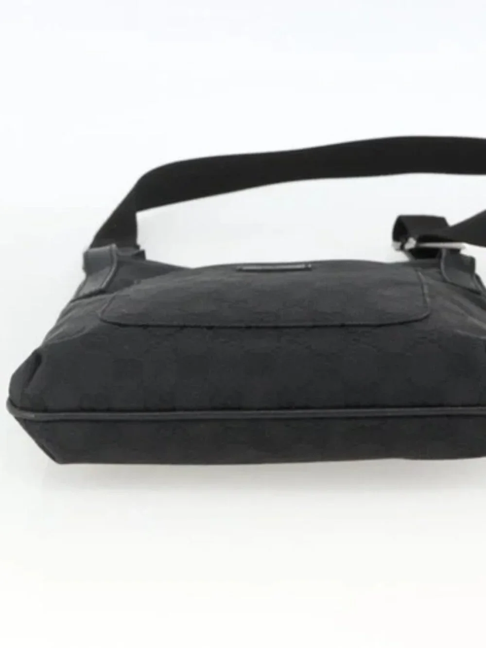 GUCCI GG Canvas Shoulder Bag Black Silver 122793 Auth BAZ206A